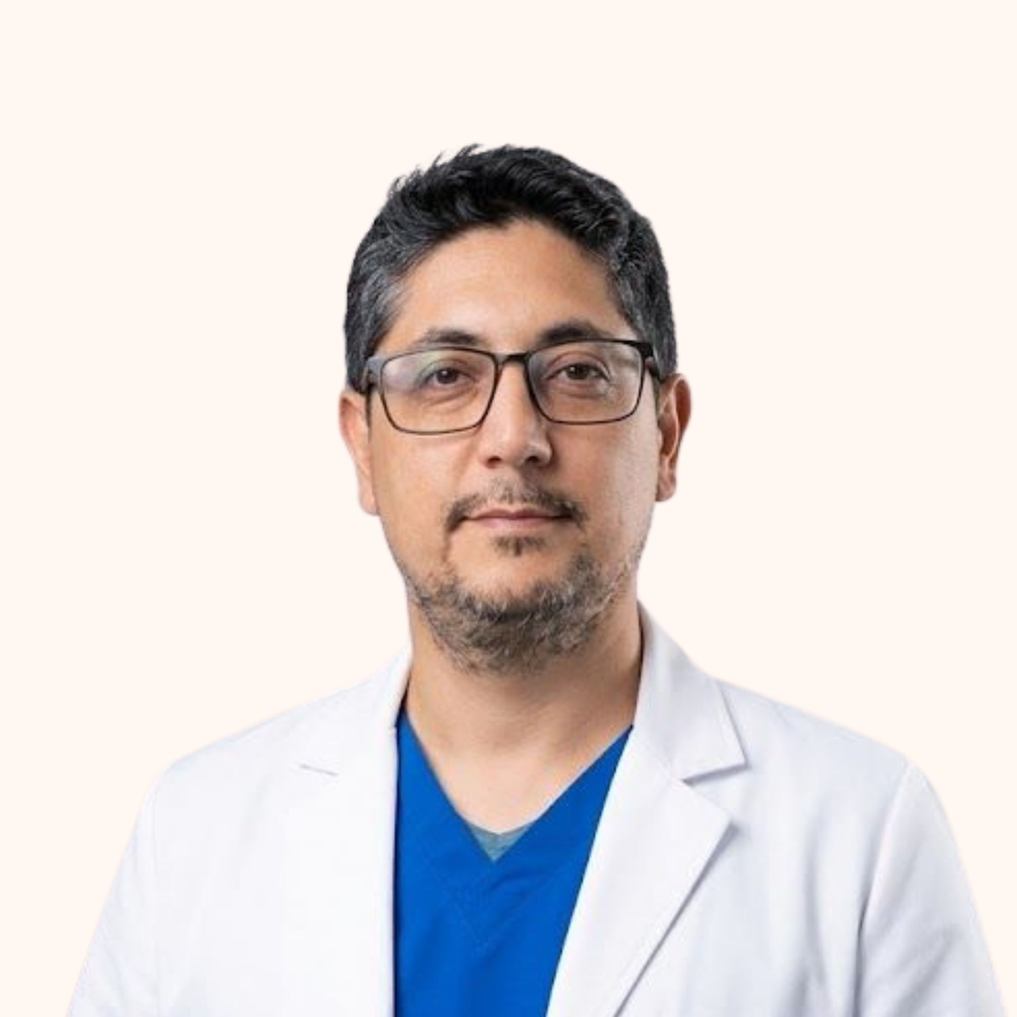 Dr. Mauricio Pérez González